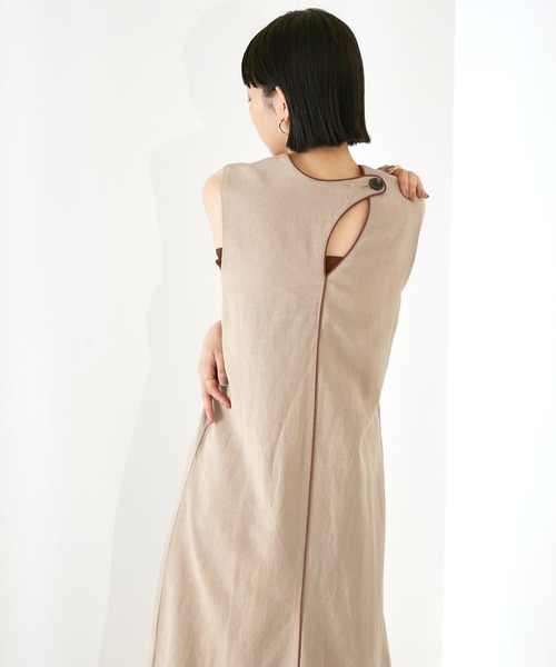 EMMA（EMMA CLOTHES）（エマ）の「【EMMA】リネン混パイピングノースリーブワンピース（ワンピース・レディース・ベージュ/ネイビー・FREE）」の5枚目の写真