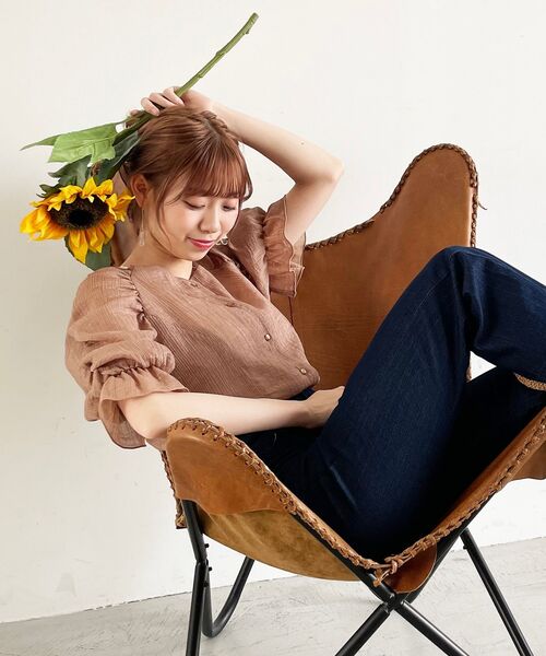 MAJESTIC LEGON（マジェスティックレゴン）の「シャーベットカラーブラウス（シャツ/ブラウス・レディース・オフホワイト/ピンク/ブラウン/ライトグリーン/ブルー・SMALL/MEDIUM）」の14枚目の写真