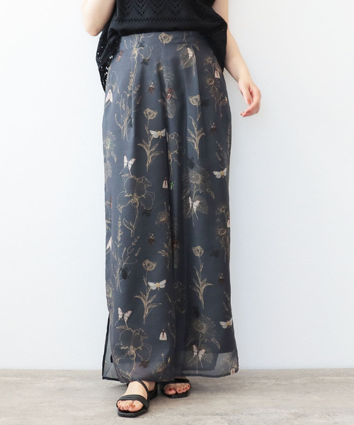 Three Four Time（ｽﾘｰﾌｫｰﾀｲﾑ）の「Bugsボタニカル柄パンツ（スラックス・レディース・チャコールグレー/アイボリー・FREE）」の13枚目の写真