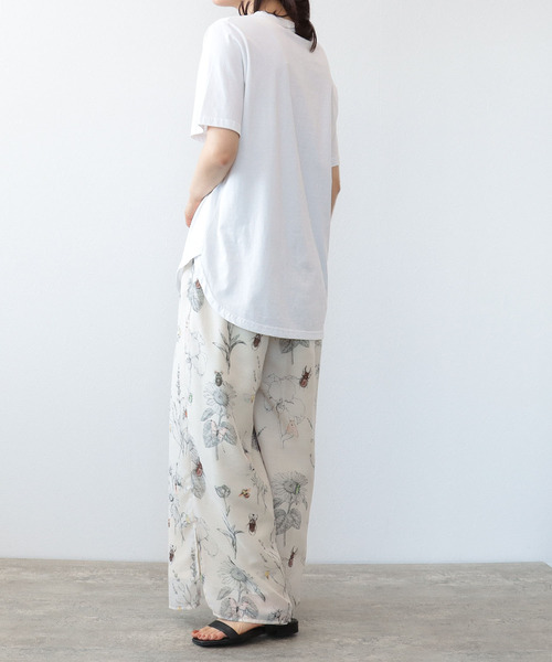 Three Four Time（ｽﾘｰﾌｫｰﾀｲﾑ）の「Bugsボタニカル柄パンツ（スラックス・レディース・チャコールグレー/アイボリー・FREE）」の10枚目の写真