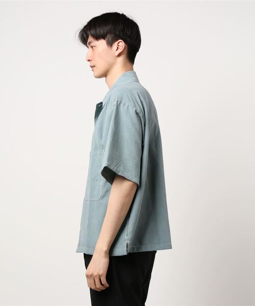 SPINNS（スピンズ）の「【ゆったりシルエット】ポロピーチ ステッチデザインビッグポケットシャツ（シャツ/ブラウス・メンズ・ホワイト/ブラック/ベージュ/サックスブルー/グリーン・L/M/XL）」の6枚目の写真