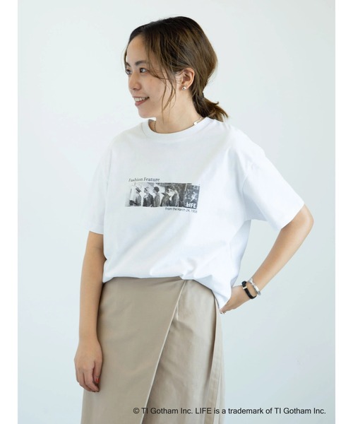 earth music&ecology(アースミュージックアンドエコロジー)の「【WEB限定】LIFE PHOTO Tシャツ *(Tシャツ/カットソー・レディース・オフホワイト・M/L)」の4枚目の写真