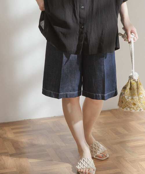 FORK&SPOON(フォークアンドスプーン)の「FORK&SPOON 綿麻デニムハーフパンツ(デニムパンツ・レディース・ブラック/ブルー・1/2)」の3枚目の写真