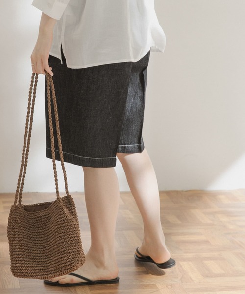 FORK&SPOON(フォークアンドスプーン)の「FORK&SPOON 綿麻デニムハーフパンツ(デニムパンツ・レディース・ブラック/ブルー・1/2)」の17枚目の写真