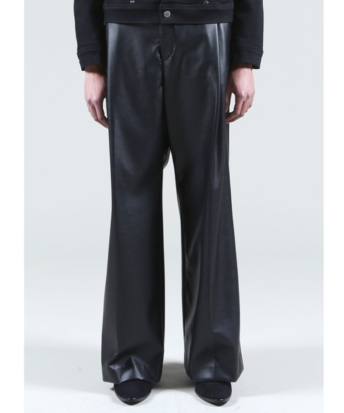 GalaabenD(ガラアーベント)の「4WAYストレッチフェイクレザーレザータックワイドパンツ(その他パンツ・メンズ・ブラック・S/M)」の3枚目の写真