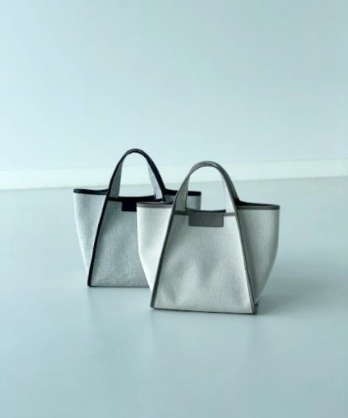 Demi-Luxe BEAMS(デミルクス ビームス)の「FEEL AND TASTE / マルシェ キャンバス ミニトートバッグ(トートバッグ・レディース・ブラック/ベージュ・ONE SIZE)」の19枚目の写真