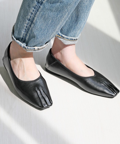 RiiiKa(リーカ)の「【RiiiKa/リーカ】スクエアトゥギャザーシューズ(パンプス・レディース・ブラック/ブラウン/アイボリー/ライトブラウン・LL/S/M/L)」の3枚目の写真