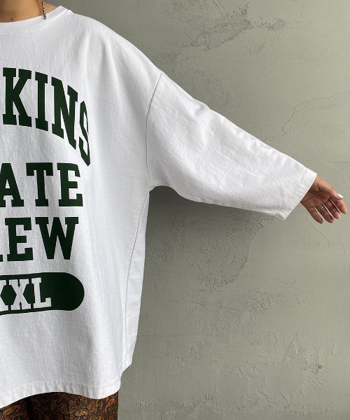 JEANS FACTORY Clothes（ジーンズファクトリークローズ）の「[Jeans Factory Clothes/ジーンズファクトリークローズ] ヘビーウェイト オーバーサイズカレッジロゴTシャツ（Tシャツ/カットソー・レディース・ホワイト/ブラック/グリーン/ネイビー/バーガンディー・M/L）」の15枚目の写真