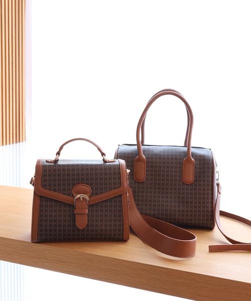 one after another NICE CLAUP(ワンアフターアナザーナイスクラップ)の「<Web限定カラーあり>モノグラムスクエアショルダーバッグ(ショルダーバッグ・レディース・ブラウン系その他/アイボリー/ダークブラウン/モカ/ブラック系その他・FREE)」の11枚目の写真