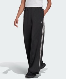adidas（アディダス）の「アディカラー クラシックス サテン