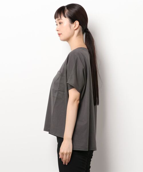 TRUNC(トランクエイティーエイト)の「Pocket Design Logo T-shirt(Tシャツ/カットソー・レディース・ホワイト/チャコールグレー/ブラック/ブラウン・FREE)」の13枚目の写真