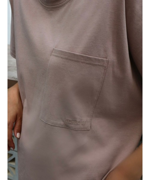 TRUNC(トランクエイティーエイト)の「Pocket Design Logo T-shirt(Tシャツ/カットソー・レディース・ホワイト/チャコールグレー/ブラック/ブラウン・FREE)」の16枚目の写真