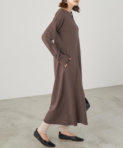 Chaco closet(チャコ クローゼット)の「スウェットリラックスワンピース(ワンピース・レディース・ブラック/ベージュ/オレンジ/グレー・M)」の10枚目の写真