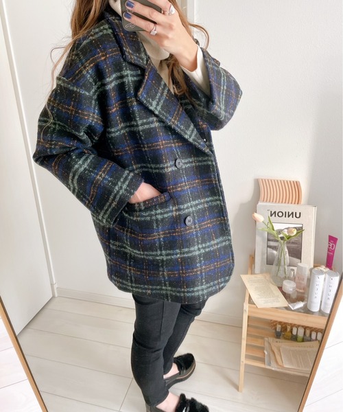 emi+（エミプラス）の「BIGシルエットチェック柄 ショートテーラーコート（ピーコート・レディース・ブラウン/ブルーグリーン/ネイビー・L/M/S）」の17枚目の写真