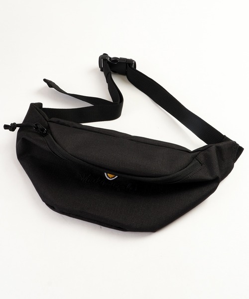 Mark Gonzales（マーク・ゴンザレス）の「Mark Gonzales/ﾏｰｸｺﾞﾝｻﾞﾚｽ ｳｴｽﾄﾊﾞｯｸﾞ（ボディバッグ/ウエストポーチ・メンズ・ブラック×ホワイト/ブラック・FREE）」の6枚目の写真