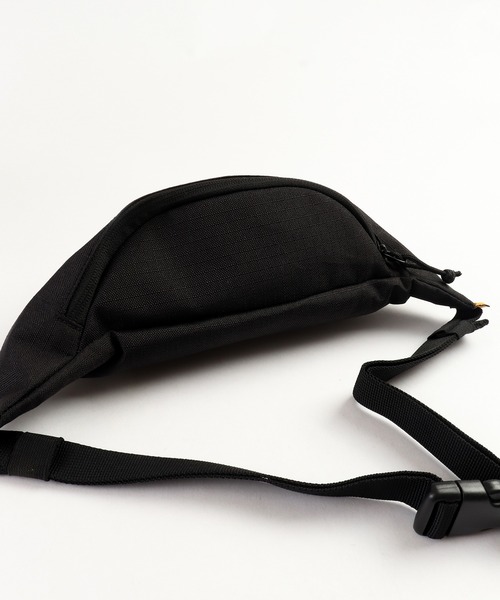 Mark Gonzales（マーク・ゴンザレス）の「Mark Gonzales/ﾏｰｸｺﾞﾝｻﾞﾚｽ ｳｴｽﾄﾊﾞｯｸﾞ（ボディバッグ/ウエストポーチ・メンズ・ブラック×ホワイト/ブラック・FREE）」の13枚目の写真