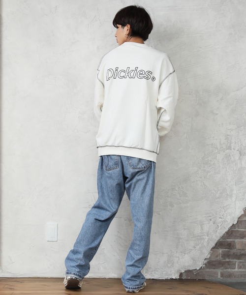 Dickies(ディッキーズ)の「【DICKIES/ディッキーズ】裏毛アウトリンキング ビッグシルエット トレーナー(スウェット・レディース・ラベンダー/ブラック/ホワイト/ブルー・L/M)」の14枚目の写真