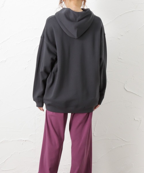 EDWIN（エドウィン）の「C17 シーセブンティーン スウェット プルオーバーパーカー（パーカー・レディース・チャコール・フリー）」の6枚目の写真