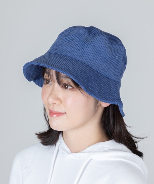 Anuenue(アヌエヌエ)の「コーデュロイ バケットハット(ハット・レディース・ターメリック/レンガ/ダークパープル/ワインレッド/ライトピンク/ブラウン/ホワイト/ブラック/ライトグレー/ネイビー/グリーン/ベージュ・FREE)」の19枚目の写真