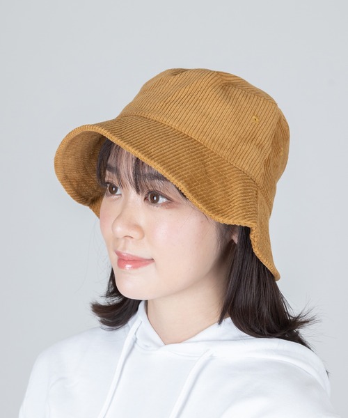 Anuenue(アヌエヌエ)の「コーデュロイ バケットハット(ハット・レディース・ターメリック/レンガ/ダークパープル/ワインレッド/ライトピンク/ブラウン/ホワイト/ブラック/ライトグレー/ネイビー/グリーン/ベージュ・FREE)」の20枚目の写真