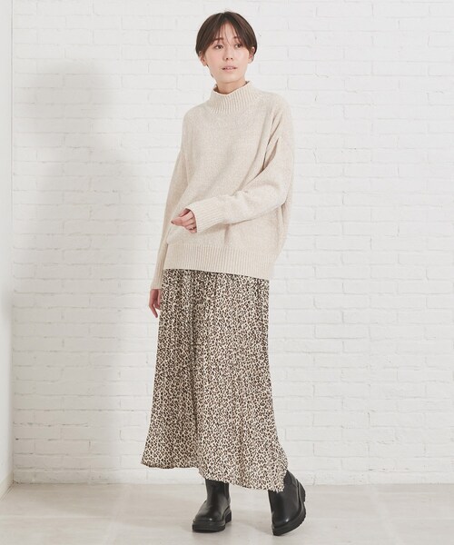 DRESKIP（ドレスキップ）の「◆ベロアモールハイネックニット（ニット/セーター・レディース・オフホワイト/ダークグレー/ナチュラル/ピンク系・02/03/04）」の5枚目の写真