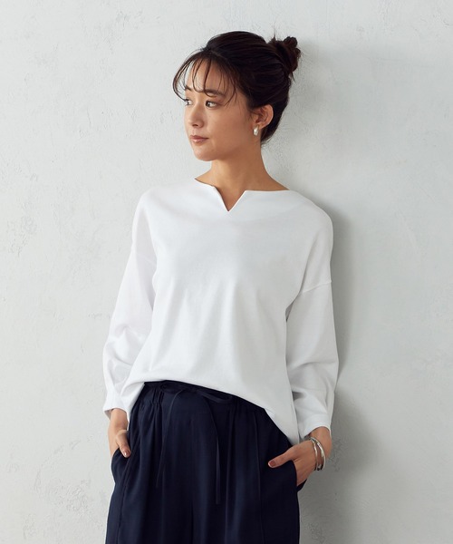 COMME CA ISM(コムサイズム)の「キーネックカットソー(Tシャツ/カットソー・レディース・ホワイト/ブラック・MEDIUM/LARGE)」の12枚目の写真