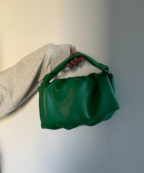 AS KNOW AS plus（アズノゥアズプラス）の「●ショルダー付餃子バッグ（ショルダーバッグ・レディース・ホワイト/ブラック/グリーン/ブルー/ピンク・FREE）」の3枚目の写真