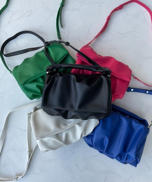 AS KNOW AS plus（アズノゥアズプラス）の「●ショルダー付餃子バッグ（ショルダーバッグ・レディース・ホワイト/ブラック/グリーン/ブルー/ピンク・FREE）」の7枚目の写真