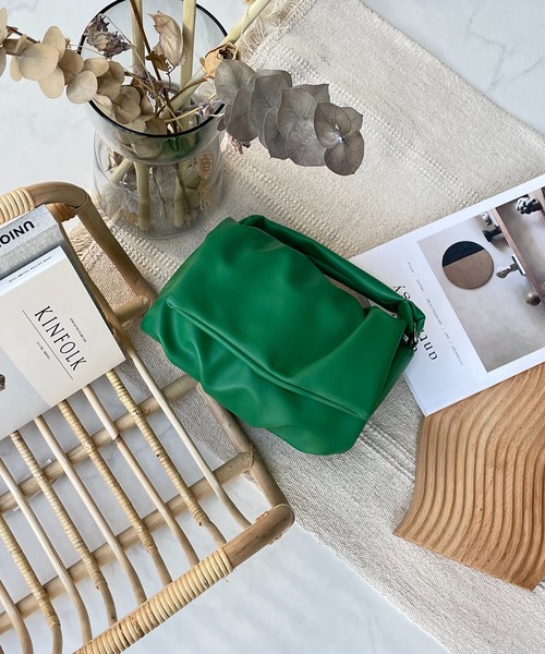 AS KNOW AS plus（アズノゥアズプラス）の「●ショルダー付餃子バッグ（ショルダーバッグ・レディース・ホワイト/ブラック/グリーン/ブルー/ピンク・FREE）」の13枚目の写真