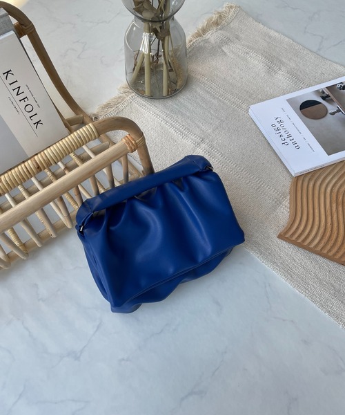 AS KNOW AS plus（アズノゥアズプラス）の「●ショルダー付餃子バッグ（ショルダーバッグ・レディース・ホワイト/ブラック/グリーン/ブルー/ピンク・FREE）」の12枚目の写真