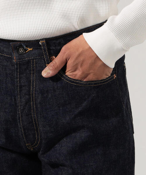 TOMORROWLAND （トゥモローランド）の「13.5オンスデニム レギュラーストレートパンツ（デニムパンツ・メンズ・ネイビー・32/30/31/29）」の9枚目の写真