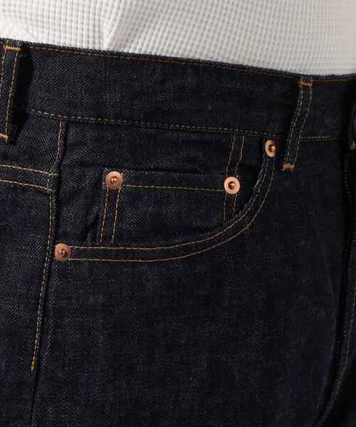 TOMORROWLAND （トゥモローランド）の「13.5オンスデニム レギュラーストレートパンツ（デニムパンツ・メンズ・ネイビー・32/30/31/29）」の11枚目の写真