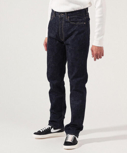 TOMORROWLAND （トゥモローランド）の「13.5オンスデニム レギュラーストレートパンツ（デニムパンツ・メンズ・ネイビー・32/30/31/29）」の12枚目の写真