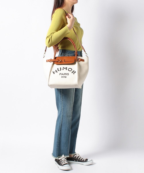 Via Demizon(ビアデミゾン)の「ロゴプリントの2WAYトートバッグ(トートバッグ・レディース・ベージュ/グレー/ブラック/キャメル・フリー)」の16枚目の写真