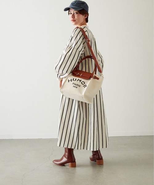 Via Demizon(ビアデミゾン)の「ロゴプリントの2WAYトートバッグ(トートバッグ・レディース・ベージュ/グレー/ブラック/キャメル・フリー)」の18枚目の写真