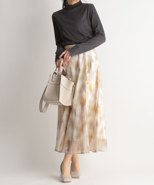 Andemiu(アンデミュウ)の「カットプリーツT270457(Tシャツ/カットソー・レディース・ベージュ/ブラウン/グレー・FREE)」の6枚目の写真