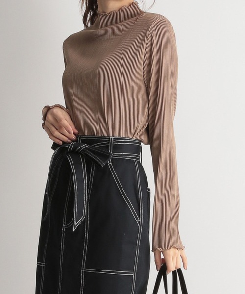 Andemiu(アンデミュウ)の「カットプリーツT270457(Tシャツ/カットソー・レディース・ベージュ/ブラウン/グレー・FREE)」の10枚目の写真