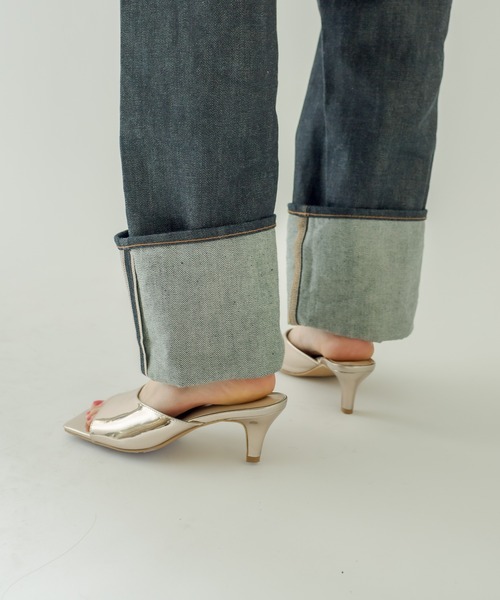 mystic（ミスティック）の「[otonamystic]スクエアミュール（サンダル・レディース・オフホワイト/シルバー・38/36/37）」の4枚目の写真