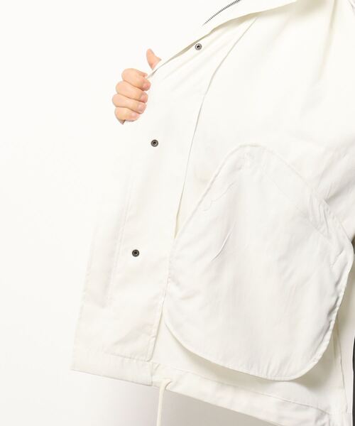 Samansa Mos2 blue(サマンサモスモスブルー)の「ミドル丈ミリタリーブルゾン(ブルゾン・レディース・ベージュ/カーキ/キナリ・フリ-)」の4枚目の写真