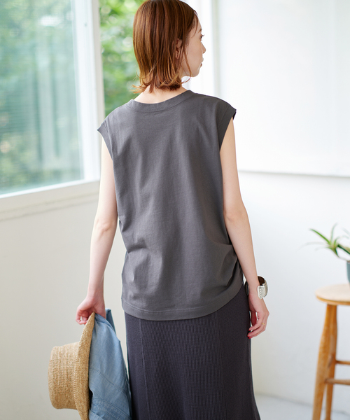 JOURNAL STANDARD（ジャーナルスタンダード）の「汗ジミ防止ノースリーブTシャツ（Tシャツ/カットソー・レディース・ホワイト/ブラック系その他/グレー系その他/ホワイト系その他2/ネイビー系1・FREE）」の22枚目の写真