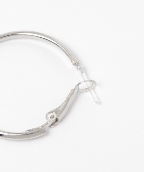 LAKOLE（ラコレ）の「細フープ樹脂ポストピアス / 268308（ピアス（両耳用）・レディース・その他1/その他2・FREE）」の5枚目の写真