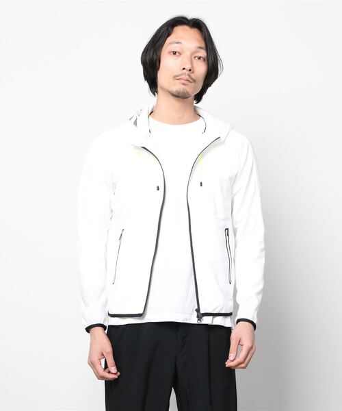 撥水ストレッチロングスリーブフードムーブブルゾン