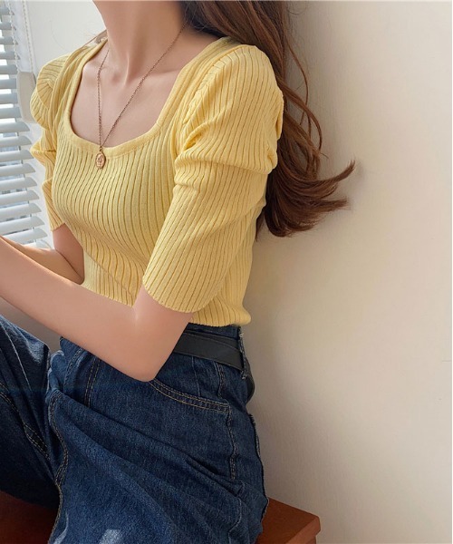 ibeul_(イベール)の「パワーショルダー パフスリーブ スクエアネックニットトップス(Tシャツ/カットソー・レディース・ホワイト/ブラック/イエロー/オレンジ/パープル・FREE)」の22枚目の写真