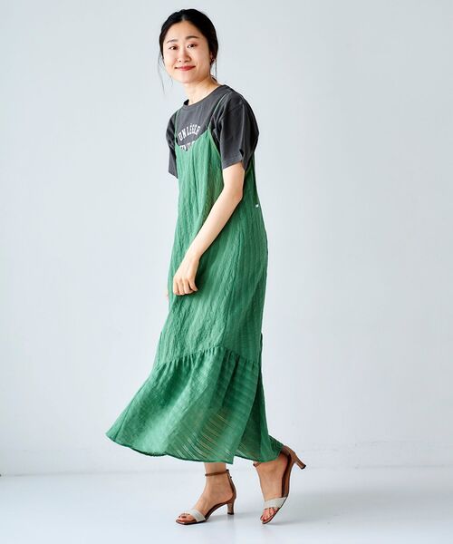 le.coeur blanc（ルクールブラン）の「un leger parfumロゴプリントTシャツ（Tシャツ/カットソー・レディース・オフホワイト/ダークグレー/グレイッシュベージュ・38）」の12枚目の写真