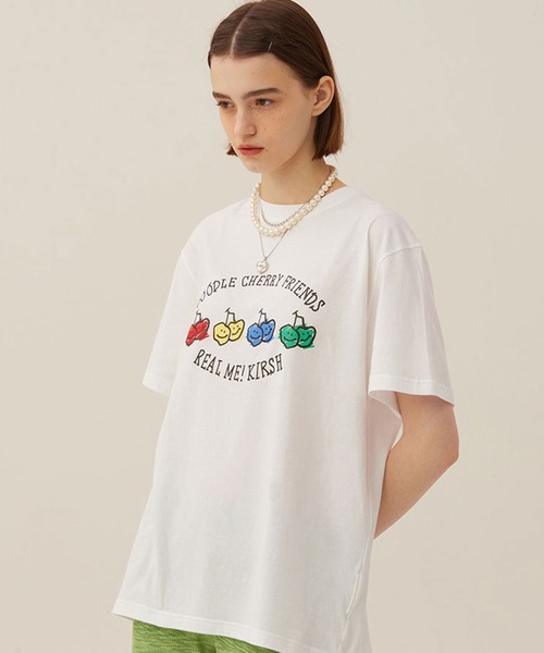KIRSH（キルシー）の「KIRSH DOODLE CHERRY DRAWING PRINT SHORT SLEEVE T-SHIRT LS ドゥードゥルチェリー プリント TEE（Tシャツ/カットソー・レディース・ホワイト/ブラック・ONE SIZE）」の9枚目の写真