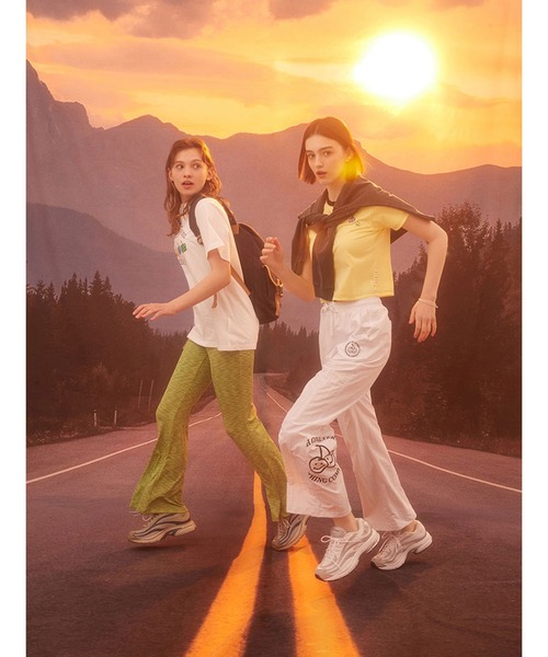 KIRSH（キルシー）の「KIRSH DOODLE CHERRY DRAWING PRINT SHORT SLEEVE T-SHIRT LS ドゥードゥルチェリー プリント TEE（Tシャツ/カットソー・レディース・ホワイト/ブラック・ONE SIZE）」の11枚目の写真