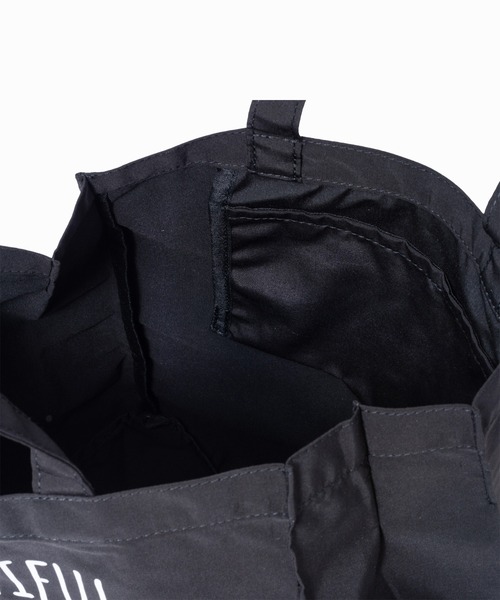 BEAMS DESIGN(ビームス デザイン)の「BEAMS DESIGN(ビームスデザイン) ASISSTトートバッグ(S)(トートバッグ・メンズ・ピンク/ブラック/グレー/ブラウン・FREE)」の9枚目の写真