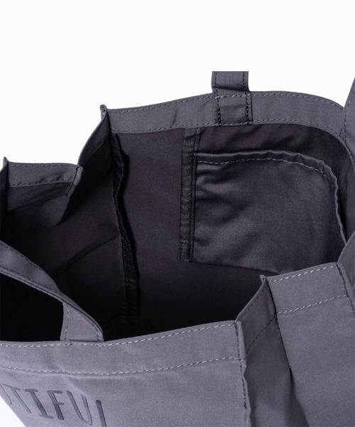 BEAMS DESIGN(ビームス デザイン)の「BEAMS DESIGN(ビームスデザイン) ASISSTトートバッグ(S)(トートバッグ・メンズ・ピンク/ブラック/グレー/ブラウン・FREE)」の10枚目の写真