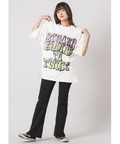 RE730(アールイーセブンサーティー)の「RE730 デジタルロゴビッグシルエットTシャツ(Tシャツ/カットソー・メンズ・オフホワイト/ブラック/グリーン/ブルー・MEDIUM/LARGE/X-LARGE)」の14枚目の写真