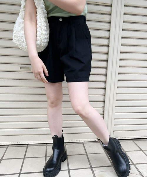 CLEA(クレア)の「ハイウエストカラータックデニムショートパンツ(デニムパンツ・レディース・パープル/ブラック/グリーン/ホワイト/ピンク/イエロー・FREE)」の19枚目の写真